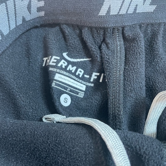 Mens NIKE Sweatpants size small Athletic pants - Picture 2 of 4